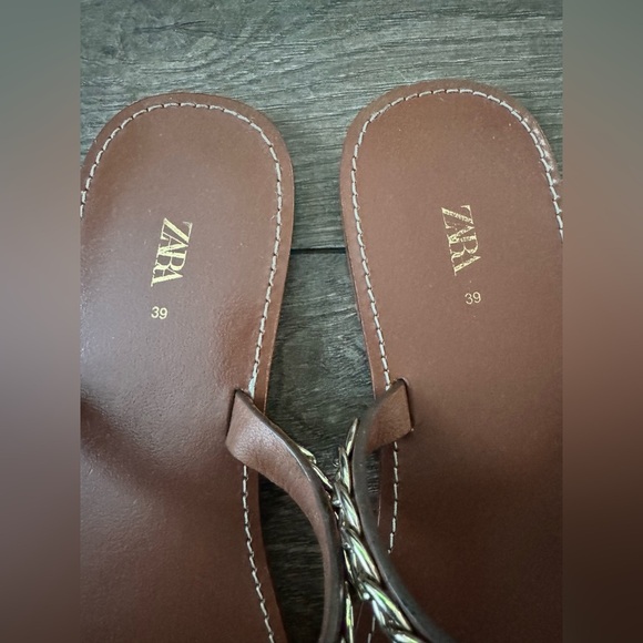 Zara Brown Leather Sandals with Gold Chain, Size 39(8.5) - Picture 6 of 9